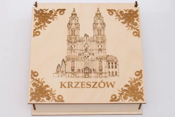 Drewniane pudełko - Bazylika w Krzeszowie